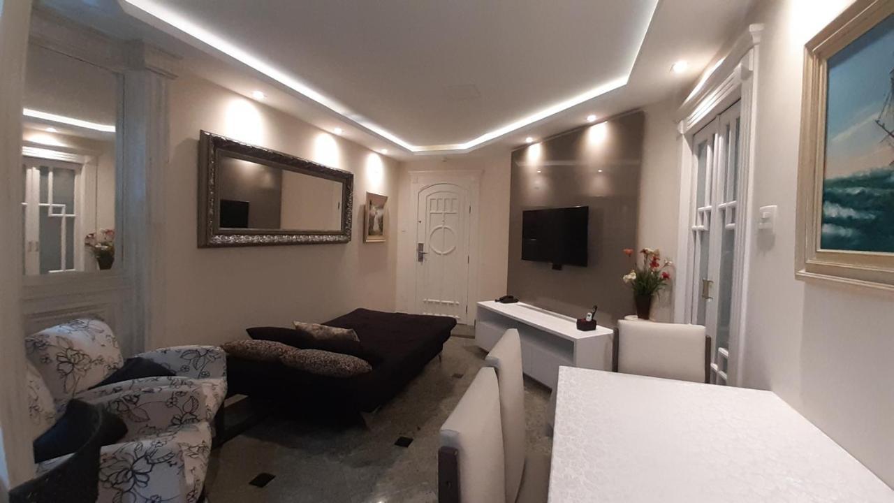 Lindo Flat No Edificio Cosmopolitan, Com Garagem E Piscina Apartment Santos  Ngoại thất bức ảnh