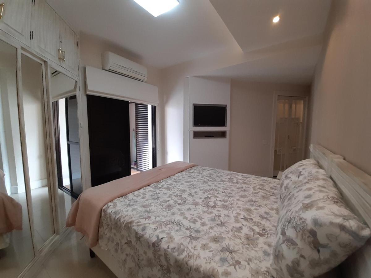 Lindo Flat No Edificio Cosmopolitan, Com Garagem E Piscina Apartment Santos  Ngoại thất bức ảnh
